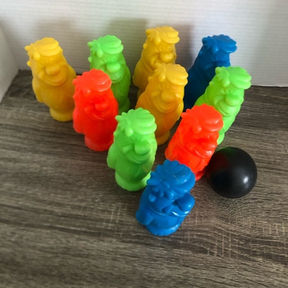 Vtg 1976 Fred Flintstone Bowling Set -Rare - Picture 9 of 13